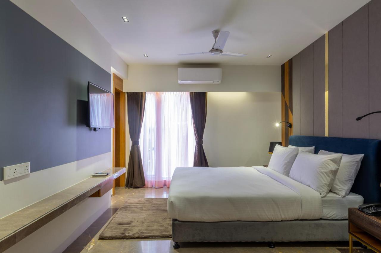 Hotel Nalanda Ahmedabad Extérieur photo