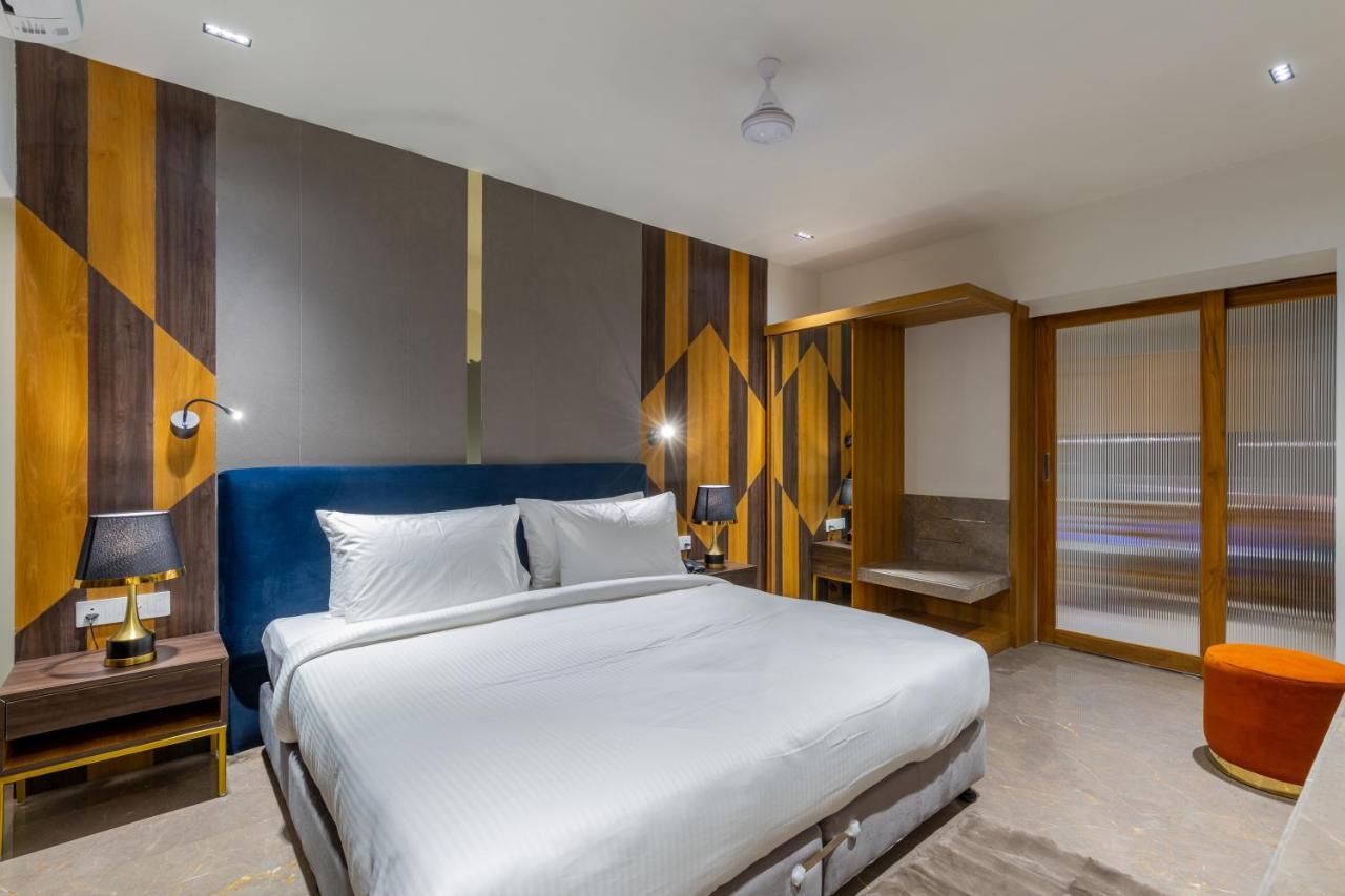 Hotel Nalanda Ahmedabad Extérieur photo