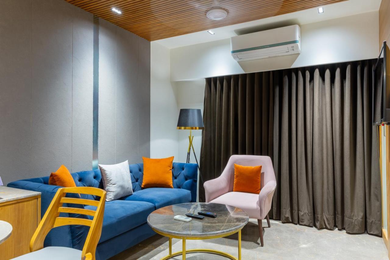 Hotel Nalanda Ahmedabad Extérieur photo