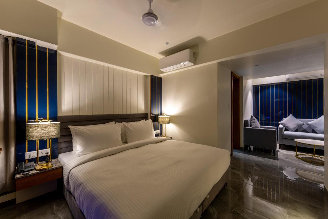 Hotel Nalanda Ahmedabad Extérieur photo