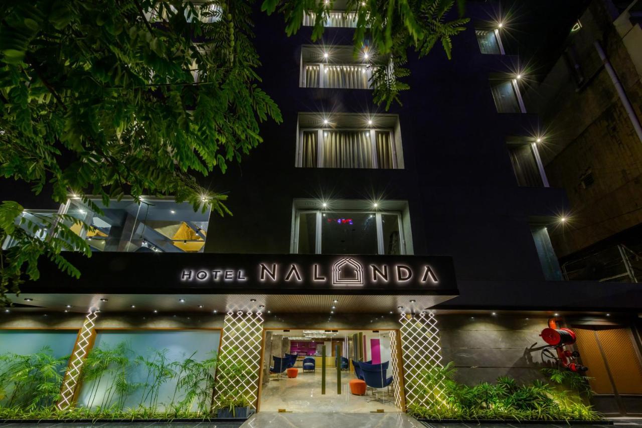 Hotel Nalanda Ahmedabad Extérieur photo